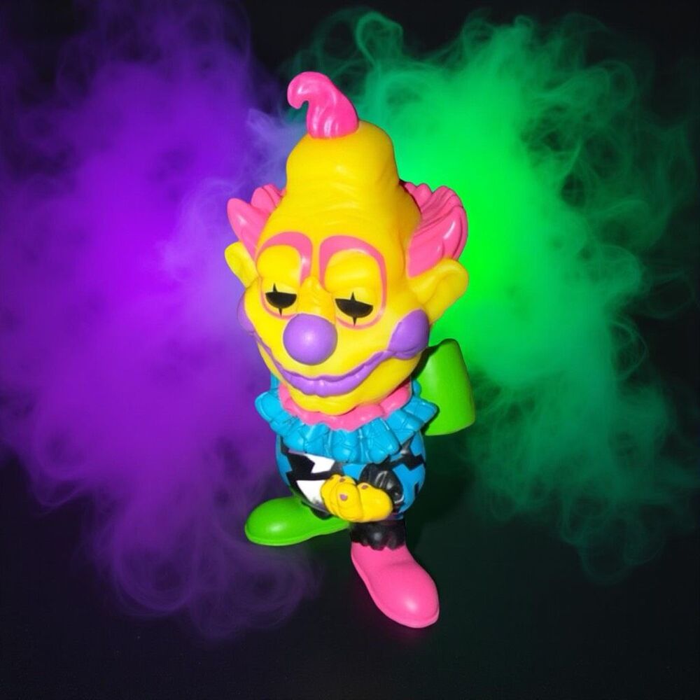 Funko Pop! Movies #931 Killer Klowns from Outer Space Blacklight B7